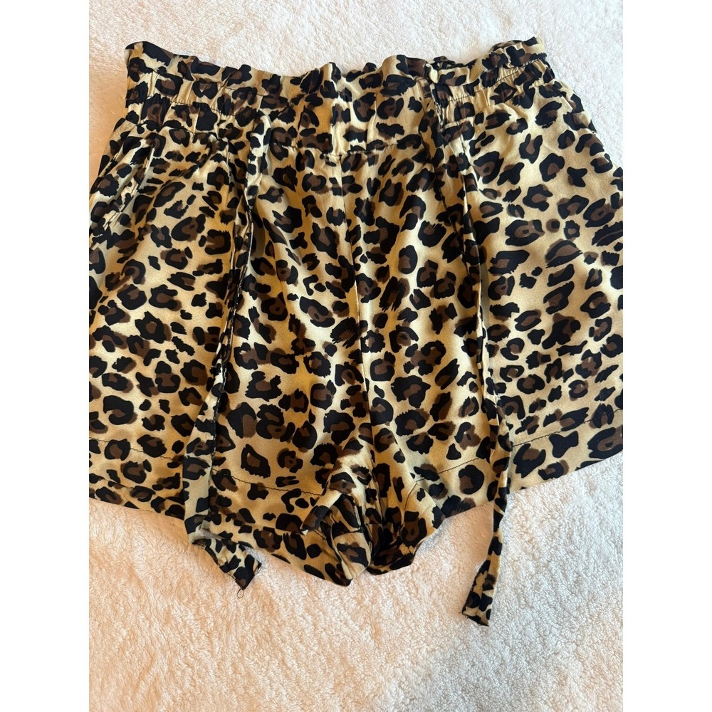 Women's Leopard Print Paperbag Waist Shorts Size M Rayon Drawstring High Rise